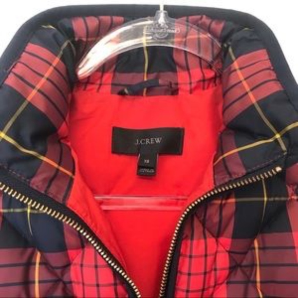 J. Crew XS Red Navy Tartan Plaid Quilted Vest perfect for Fall and Winter! - Picture 4 of 6